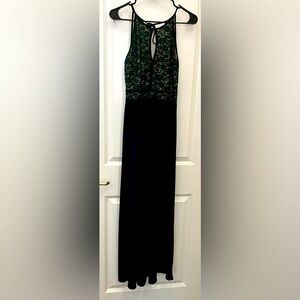Morgan & Co. maxi dress hunter green color Sequin Halter Neck Size 6